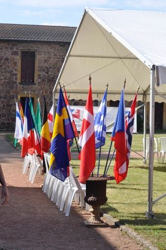 Drapeauxeurooes2014